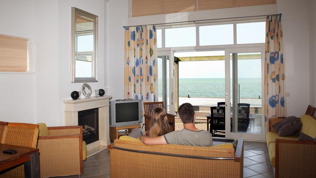 Beach-Dijkvilla Seaview Horizons Makkum Chambre photo